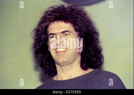 Sanremo Italia 1996-02-21: Pat Metheny al Festival di Sanremo durante la conferenza stampa al Teatro Ariston Foto Stock