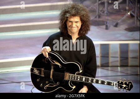 Sanremo Italia 1996-02-21: Pat Metheny al Festival di Sanremo durante la conferenza stampa al Teatro Ariston Foto Stock