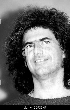 Sanremo Italia 1996-02-21: Pat Metheny al Festival di Sanremo durante la conferenza stampa al Teatro Ariston Foto Stock