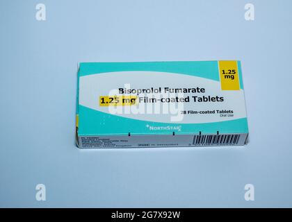 Un'immagine di una scatola di Bisoprolol fumarato 1,25mg compresse rivestite con film. Un farmaco beta-bloccante spesso utilizzato per abbassare la pressione sanguigna Foto Stock