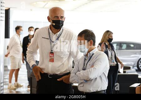 Monza, Italia. 16 luglio 2021. Stellantis Motorsport Vice presidente Jean Marc Finot con il presidente dell'ACO Pierre Fillon, ritratto Peugeot 9X8 conferenza stampa durante la 6 ore di Monza, 3° round del Campionato Mondiale FIA Endurance 2021, FIA WEC, sull'Autodromo Nazionale di Monza, dal 16 al 18 luglio 2021 a Monza, Italia - Foto François Flamand / DPPI Credit: DPPI Media/Alamy Live News Foto Stock