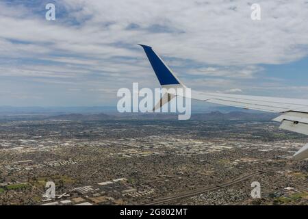 Vista aerea della montagna da Scottsdale, vicino Phoenix Arizona guardando in alto negli Stati Uniti Foto Stock