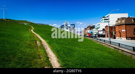spaventosamente vicino strade vuote la prima estate del pandamic non un'anima in vista nel cuore del centro di halifax Foto Stock