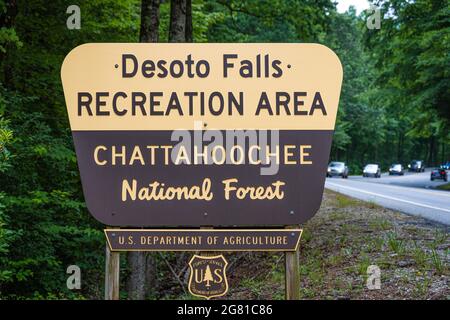 Ingresso all'area ricreativa di Desoto Falls lungo l'autostrada US 129 nella Chattahoochee National Forest della Georgia settentrionale. (STATI UNITI) Foto Stock