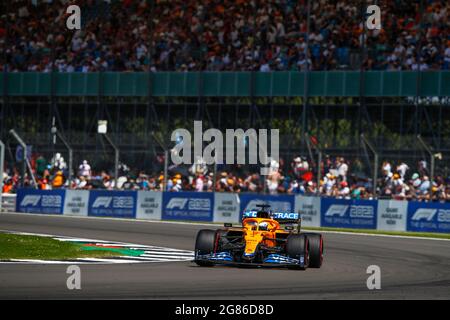 Silverstone, Regno Unito. 17 luglio 2021. 03 RICCIARDO Daniel (aus), McLaren MCL35M, azione in occasione del Gran Premio di Formula 1 Pirelli British 2021, decimo appuntamento del Campionato Mondiale di Formula 1 FIA 2021 dal 16 al 18 luglio 2021 sul circuito di Silverstone, a Silverstone, Regno Unito - Foto Xavi Bonilla / DPPI Credit: DPPI Media/Alamy Live News Foto Stock