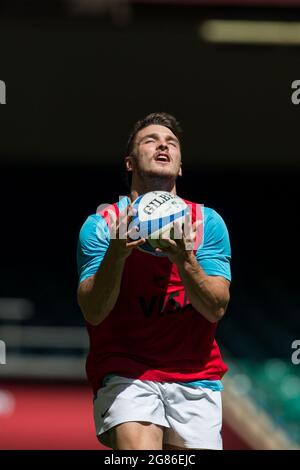 Cardiff, Regno Unito. 17 luglio 2021. Cardiff, Regno Unito. 17 Luglio : Santiago Carreras (Argentina) si riscalda durante la partita di Internationals Estate 2021 tra Galles e Argentina al Principato Stadio. Credit: Federico Guerra Morán/Alamy Live News Foto Stock