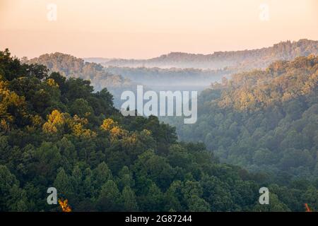 Alba in Appalachia centrale. Foto Stock