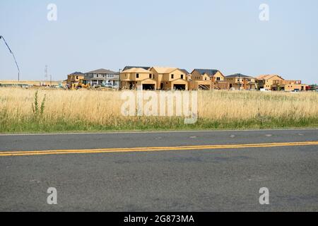 Cantiere edile; sviluppo di alloggi ad Aurora, Colorado; mercato immobiliare residenziale domestico. Foto Stock