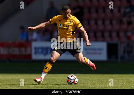 Crewe, Regno Unito. 17 luglio 2021. Marcal of Wolverhampton Wanderers durante la partita pre-stagionale tra Crewe Alexandra e Wolverhampton Wanderers all'Alexandra Stadium il 17 luglio 2021 a Crewe, Inghilterra. (Foto di Daniel Chesterton/phcimages.com) Credit: PHC Images/Alamy Live News Foto Stock