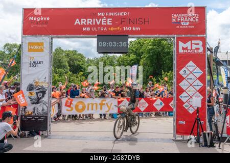 Urs Huber della Svizzera, Vincitore della MB-Race Ultra Somfy 2021, UCI Mountain Bike XCM, Campionati francesi VTT Maratona il 17 luglio 2021 a Megève, Francia - Foto Olly Bowman / DPPI Foto Stock