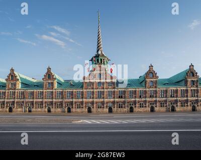 Borsen Famous spire - ex edificio della Borsa - Copenhagen, Danimarca Foto Stock