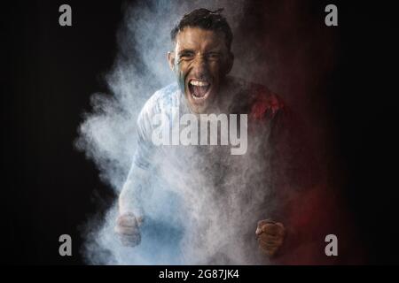 Quentin Delapierre, catégorie Nacra portrait, studio Équipe de France de voile Olympique, JO de Tokyo 2021, 15 Juin 2021, à Zecamp, Corrençon en Vercors, Francia - Foto Pierre Bouras / FFVoile/ DPPI Foto Stock