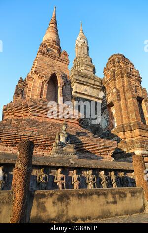 Struttura del tempio a Wat Mahathat in Sukhothai - Thailandia l'ex capitale 13 ° e 14 ° secolo. Foto Stock