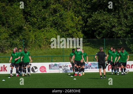 Oswestry, Inghilterra 15 luglio 2021. UEFA Europa Conference League prima partita di qualificazione tra i nuovi Santi e i Glentorani. Foto Stock