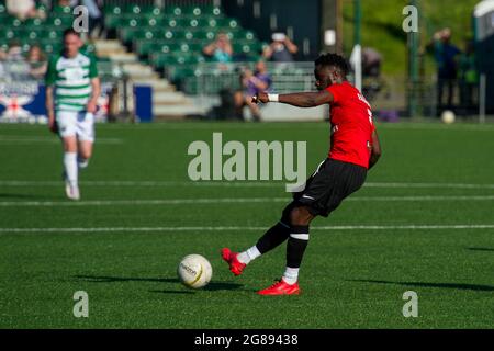 Oswestry, Inghilterra 15 luglio 2021. UEFA Europa Conference League prima partita di qualificazione tra i nuovi Santi e i Glentorani. Foto Stock