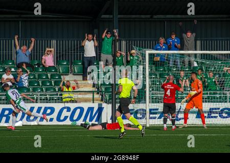 Oswestry, Inghilterra 15 luglio 2021. UEFA Europa Conference League prima partita di qualificazione tra i nuovi Santi e i Glentorani. Foto Stock