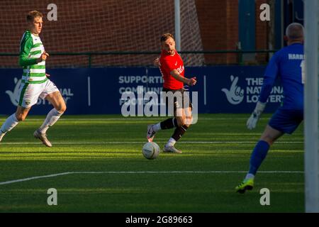 Oswestry, Inghilterra 15 luglio 2021. UEFA Europa Conference League prima partita di qualificazione tra i nuovi Santi e i Glentorani. Foto Stock