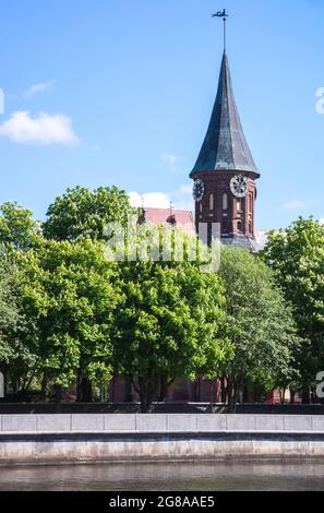 Kaliningrad, Russia, 17 maggio 2021. Cattedrale di Kaliningrad. Il centro storico della città. La tomba di Immanuel Kant. La Cattedrale di nostra Signora e. Foto Stock