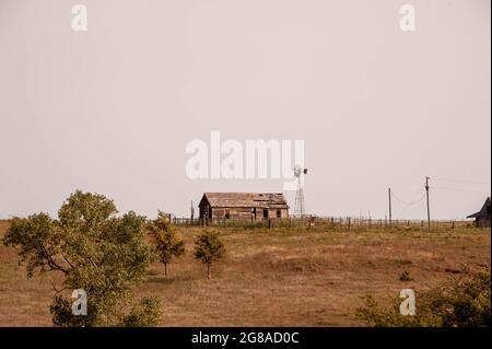 Down Country Roads, Custer County, OK. Foto Stock