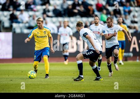 Aarhus, Danimarca. 18 luglio 2021. Simon Hedlund (27) di Broendby SE visto durante la partita 3F Superliga tra Aarhus GF e Broendby IF a Ceres Park ad Aarhus. (Photo Credit: Gonzales Photo/Alamy Live News Foto Stock