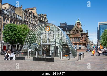 Ingresso alla metropolitana di Glasgow, St Enoch Square, Glasgow City, Scozia, Regno Unito Foto Stock