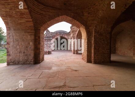 Primo piano girato all'interno del forte di Bhangarh in India Foto Stock