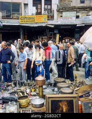 Atene, mercato delle pulci di Monastiraki, shopping di persone, Grecia, Europa, Foto Stock