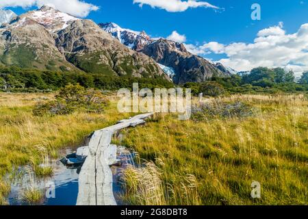 Passerella nel Parco Nazionale Los Glaciares, Patagonia, Argentina Foto Stock