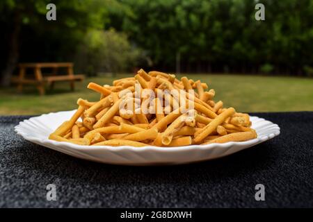 Indian popolari spuntini croccanti namkeen spesso SEV, mangiato durante i festival e il tempo del tè mungching Foto Stock