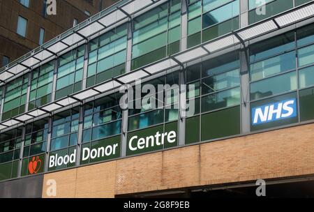 Il Centro donatori di sangue NHS nel centro di Liverpool Foto Stock