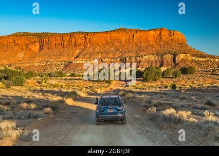 Circle Cliffs all'alba, Wolverine Road, Grand Staircase-Escalante National Monument, Utah, USA Foto Stock