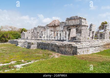 TULUM, MESSICO - 08 maggio 2017: Antiche rovine di Tulum, il sito pre-colombiano Maya su Yucatan Foto Stock