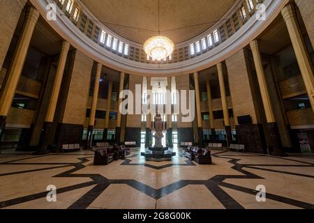 All'interno della stazione ferroviaria centrale di Baghdad, Baghdad, Iraq, Medio Oriente Foto Stock