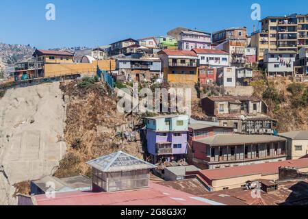 Case colorate sulle colline di Valparaiso, Cile Foto Stock