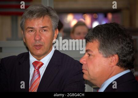 Funkausstellung IFA Berlin 2006, Messerundgang, Klaus Wowereit, Raimund Hosch Foto Stock