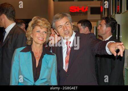 Funkausstellung IFA Berlin 2006, Messerundgang, Klaus Wowereit Foto Stock