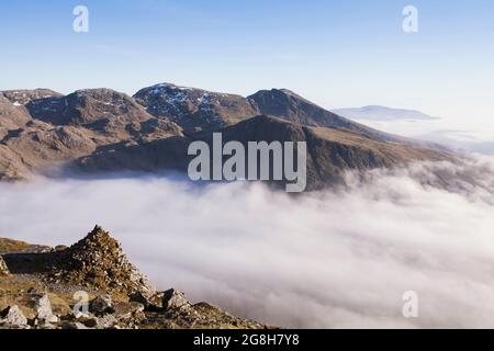 La gamma Scafell vista da Great Gable, nel Distretto dei Laghi Inglese Foto Stock