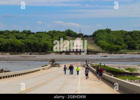 26 maggio 2019 Spencer Dam Nebraska dopo che la diga ha rotto Boyd County e Holt County con 281 autostrada vicino Spencer Nebraska . Foto di alta qualità Foto Stock