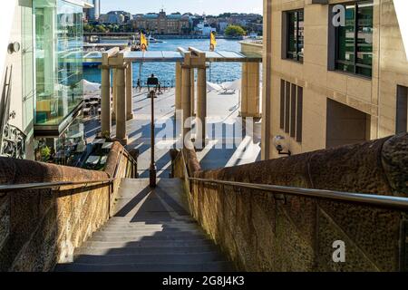 Vista giù le scale coloniali per Circular Quay, Sydney Australia Foto Stock