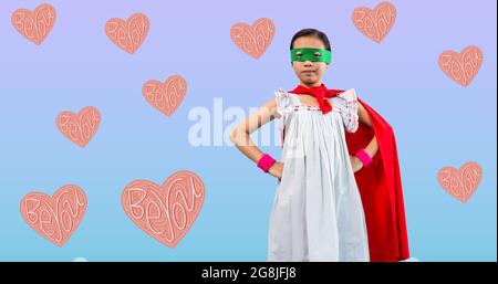 Composizione del testo del potere della ragazza sopra la ragazza in costume del supereroe Foto Stock