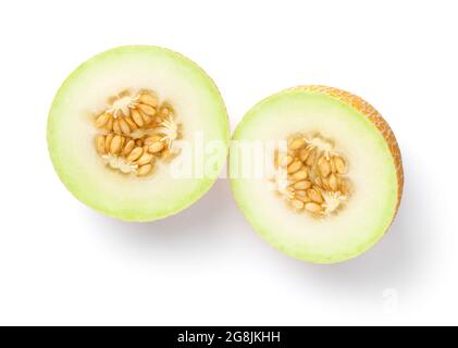 Melone di Galia tagliato a metà isolato su sfondo bianco. Vista dall'alto Foto Stock