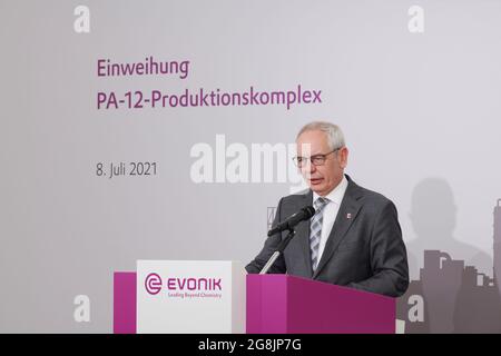 Im Chemie-Park Marl wurde am 8.7.2021 die Weltfroesste Polyamid-12 Anlage von Armin Laschet Ministerpraesident NRW eingeweiht. Foto Stock