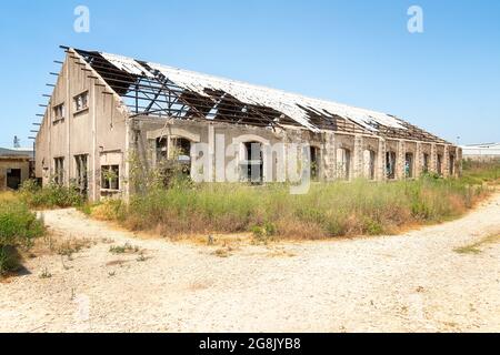 Treni abbandonati e stazione ferroviaria in Libano Foto Stock