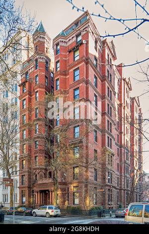 Il Gramercy Park East 34 è un edificio di appartamenti cooperativi nel quartiere storico di Gramercy Park. Foto Stock