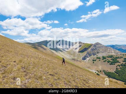 Monte Bove in Usssita (Italia) - la cima paesaggistica del Monte Bove, nord e sud, nelle Marche, provincia di Macerata. Appennini, a Monti Sibillini Foto Stock