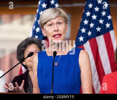 Washington, USA 21 luglio 2021. 21 luglio 2021 - Washington, DC, Stati Uniti: Rappresentante degli Stati Uniti Deborah Ross (D-NC) che parla ad una conferenza stampa sull'introduzione del Medicaid Saves Lives Act. (Foto di Michael Brochstein/Sipa USA) Credit: Sipa USA/Alamy Live News Foto Stock