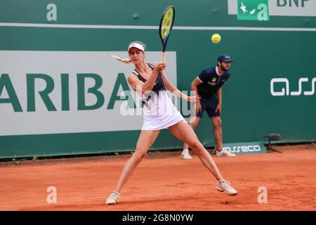 Danzica, Polonia. 21 luglio 2021. Anna Bondar (UNGHERIA) gioca contro Anna Karolina Schmiedlova (SLOVACCHIA) durante il BNP Paribas Poland Open Tournament (categoria WTA 250) a Gdynia. (Punteggio finale 6:2, 7:6, 6:1 per Bondar). Credit: SOPA Images Limited/Alamy Live News Foto Stock