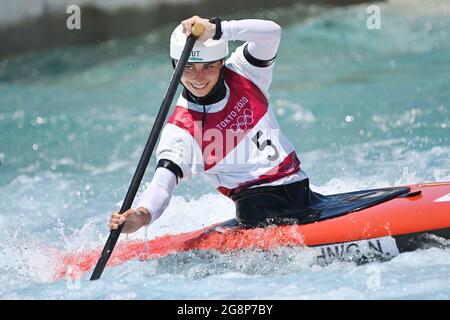 Nadine WERATSCHNIG (AUT), Canadian One Women, Action. Allenamento canoe slalom, canoe slalom, whitewater il 22 luglio 2021, Kasai Canoe Slalom Center. Olimpiadi estive 2020, dal 23.07. - 08.08.2021 a Tokyo/Giappone. Foto Stock