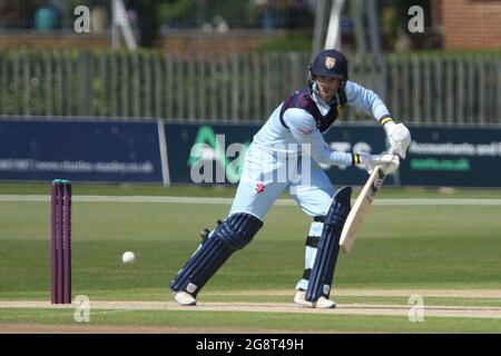 BECKENHAM, REGNO UNITO. 22 LUGLIO Graham Clark di Durham pipistrelli durante la partita della Royal London One Day Cup tra Kent e Durham al County Ground di Beckenham giovedì 22 luglio 2021. (Credit: Will Matthews | MI News ) Credit: MI News & Sport /Alamy Live News Foto Stock