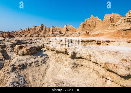 Buttes e Canyons si trovano in tutto il Badlands National Park Foto Stock